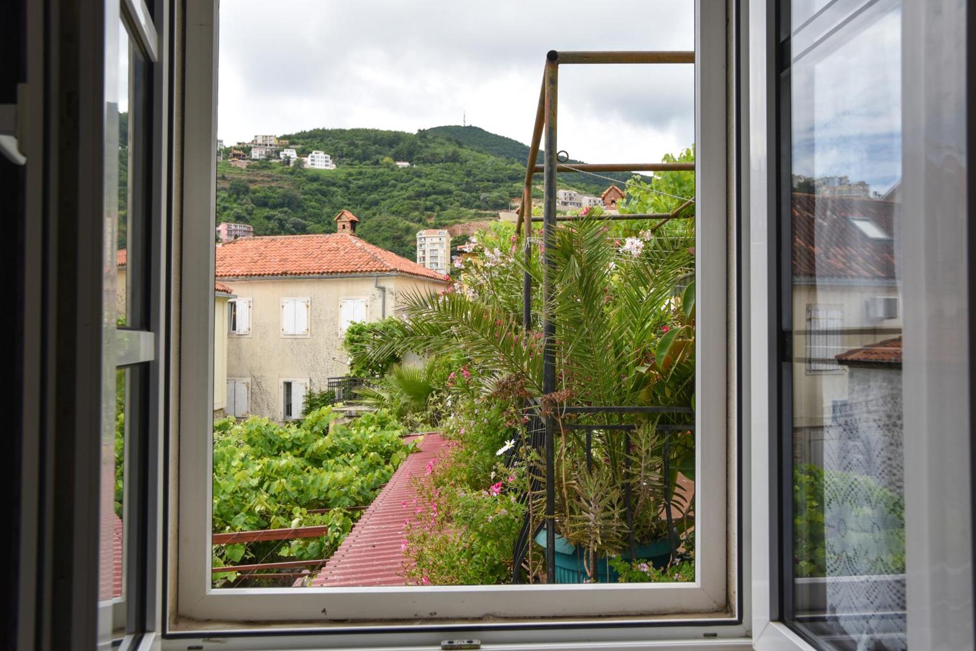 Stan Stari Grad Budva Luaran gambar